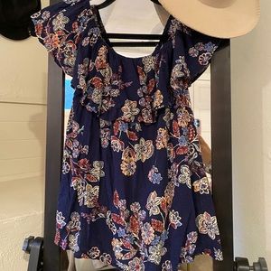 Off/on the shoulder Floral top